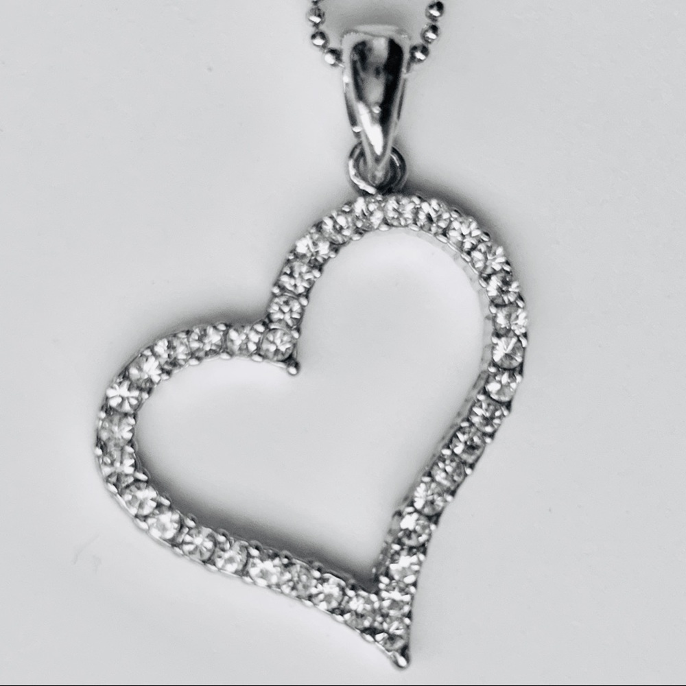 Necklace heart clear stone hanging heart silver